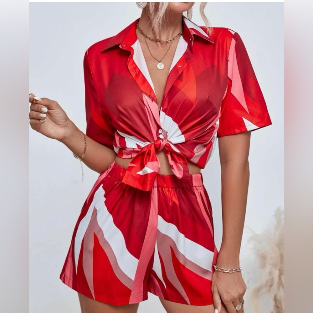 Super Cute Two Piece Red Patterned Set - image 2